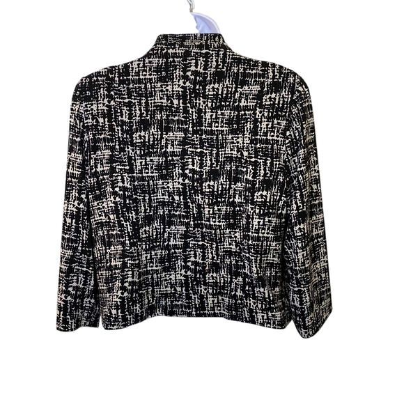 Jessica Howard Textured Black and White Blazer - Picture 2 of 8
